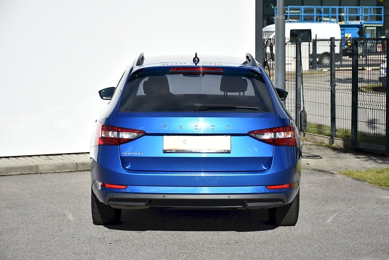 Škoda Superb (2021) Ambition plus 1.5 TSI 110kW DS - fotka 8 z 29