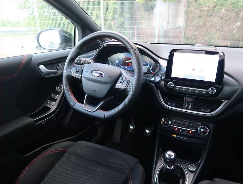 Ford Puma (2020) ST-Line 1.0 EcoBoost - fotka 7 z 20