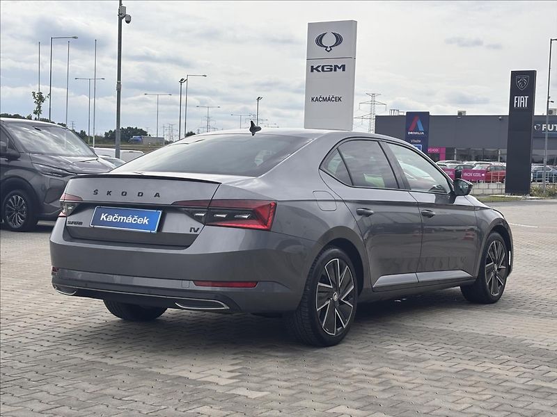 Škoda Superb 1,4 160kW iV Sportline DSG - fotka 5 z 32