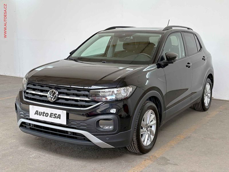 Volkswagen T-Cross (2021) 1.0 TSi, navi, autoAC - fotka 3 z 16