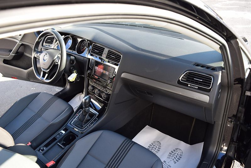 Volkswagen Golf (2017) 1.4TSI 92kw DSG ALLSTAR CLBMT - fotka 30 z 48