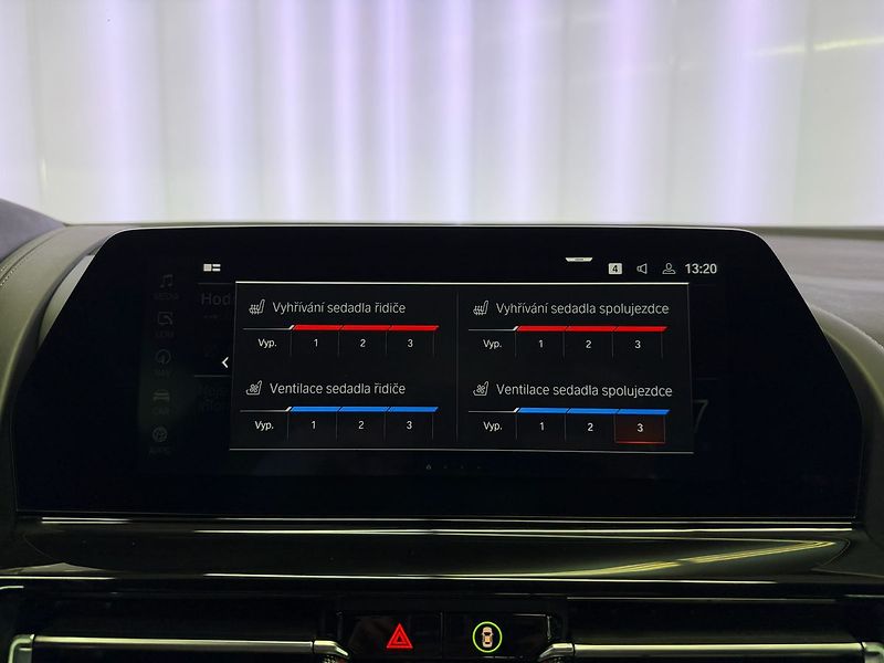 BMW M8 M850 xDrive M-SPORT, H&K, HUD, - fotka 27 z 36