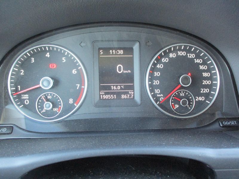 Volkswagen Touran 1.4TSi 103kW*CL*TAŽ Z.*7MÍST - fotka 15 z 46