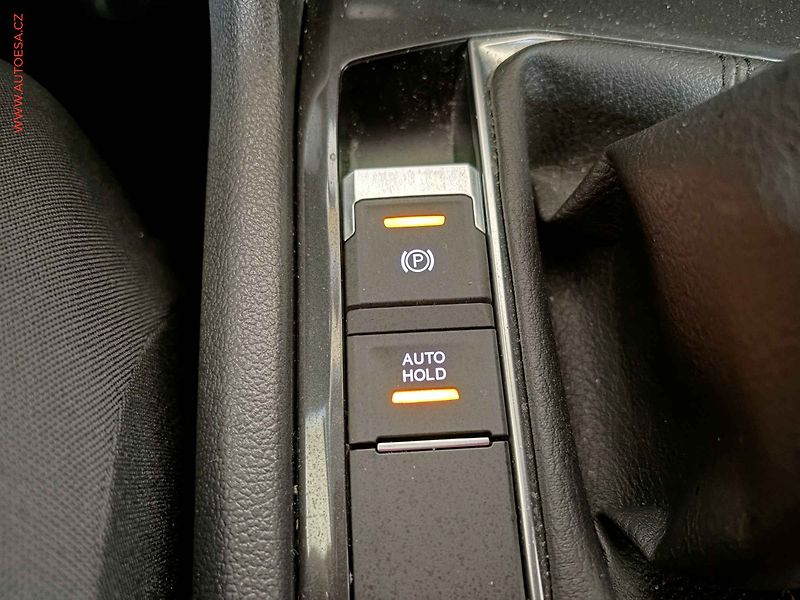 Volkswagen Tiguan (2018) 1.4 TSi, Sound, LED, TZ, +ALU - fotka 17 z 17