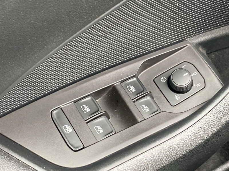 Škoda Octavia (2024) Combi 2.0 TDI Ambition - fotka 19 z 31