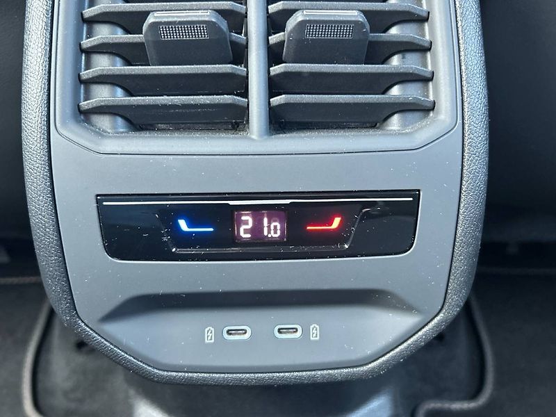 Cupra Formentor (2022) 1.5 TSI 7DSG - fotka 14 z 35