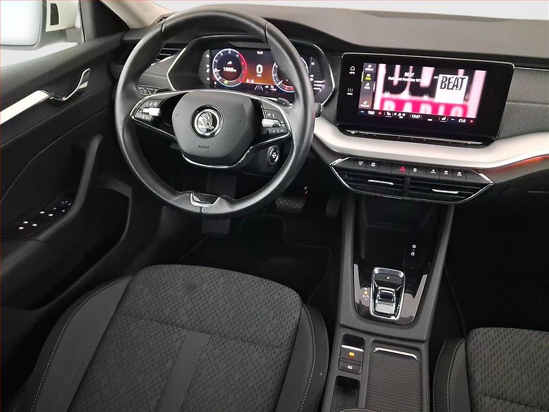 Škoda Octavia (2022) Style 2.0 TDI, Automat, ČR - fotka 7 z 23