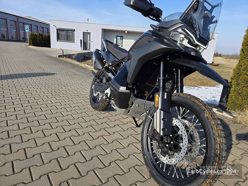 CFMOTO 800 MT (2026) X Akce - fotka 8 z 14