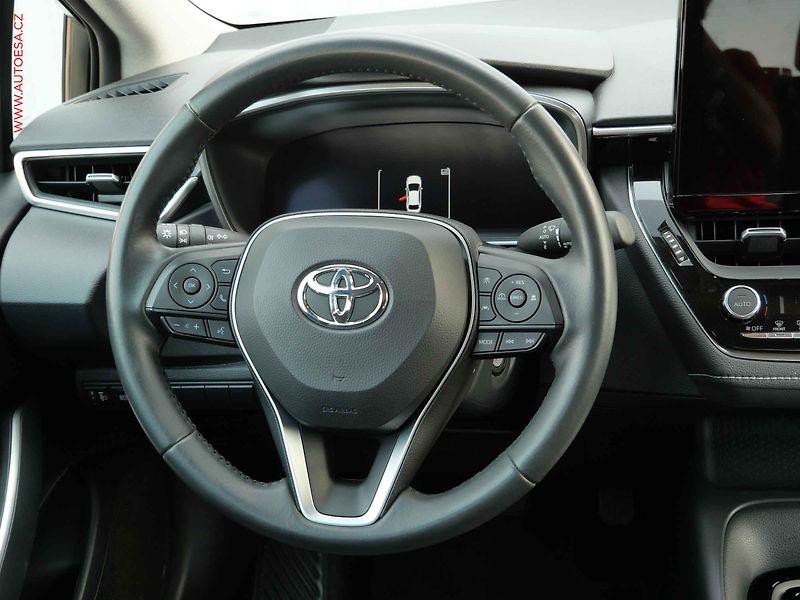 Toyota Corolla (2024) 1.5 VVT-i, 2.maj,ČR, Navi - fotka 13 z 19