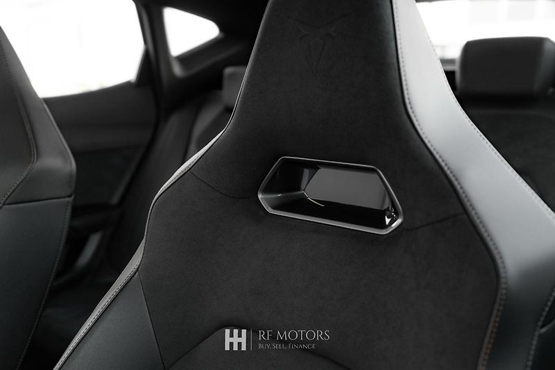 Cupra Formentor (2025) VZ 2,0 TSI 333 4Drive - fotka 24 z 53