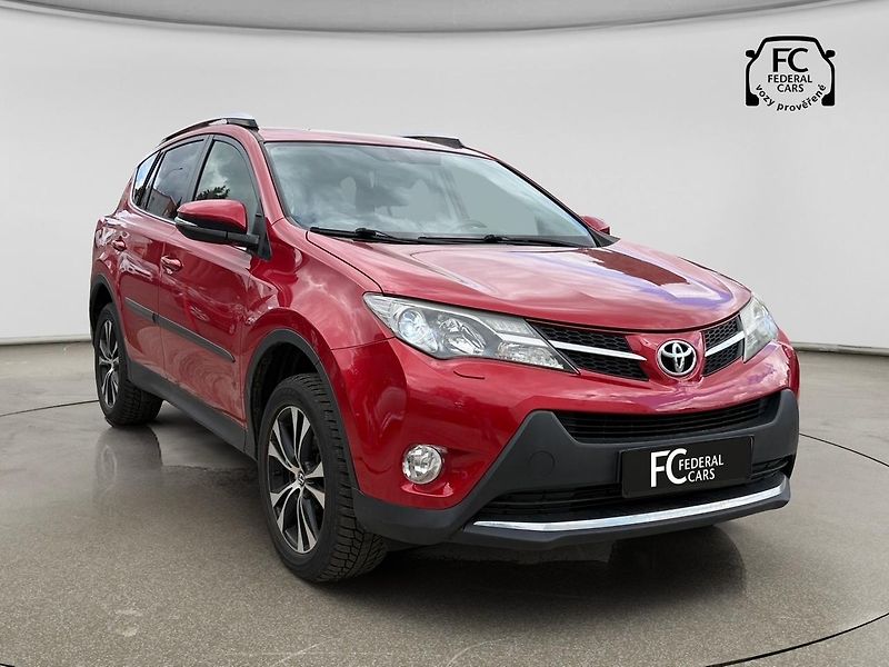 Toyota RAV4  2.2 D-4D 110 kW Active 4x4 - fotka 7 z 23