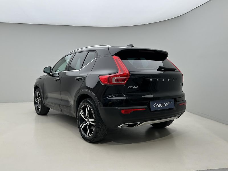 Volvo XC40 T4 INSCRIPTION AUT - fotka 10 z 44