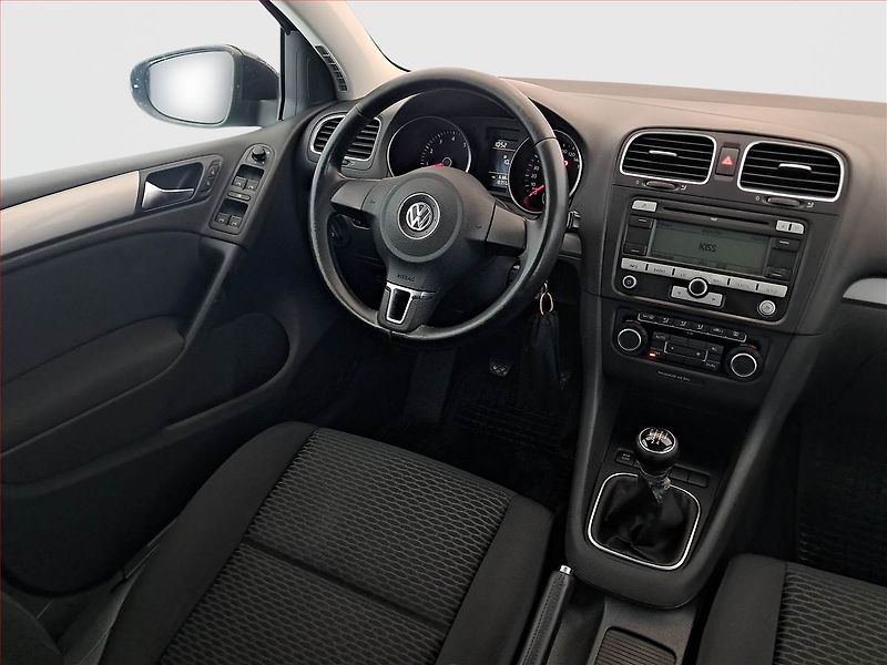 Volkswagen Golf (2009) 1.6, Tempomat - fotka 7 z 15