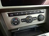 Volkswagen Passat (2019) 2.0 TDI, Automat, Navi - náhled 17