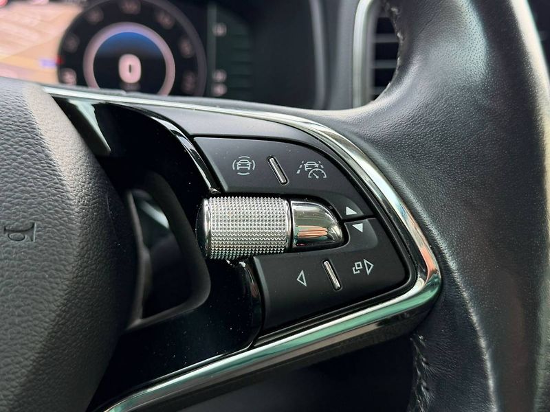 Škoda Karoq Style Plus 1,5 TSI 110kW 7° DS - fotka 24 z 38