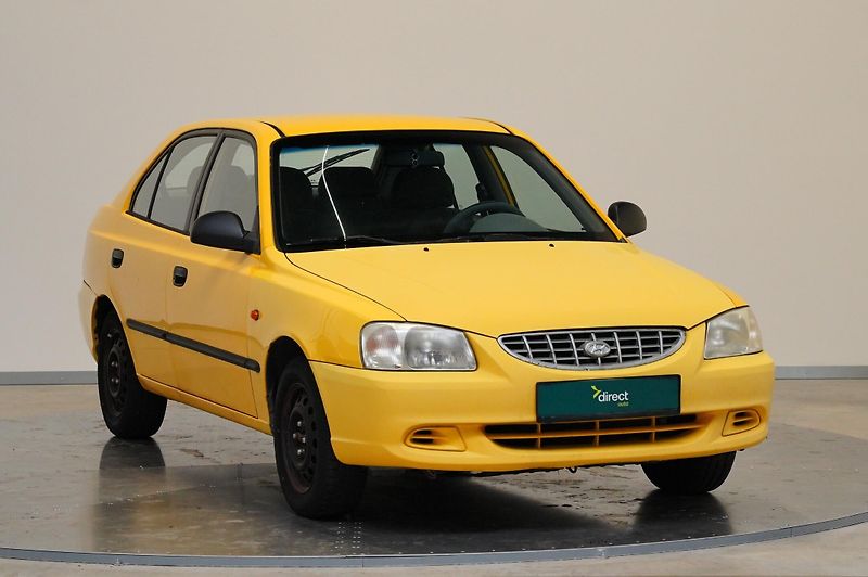 Hyundai Accent - fotka 2 z 6