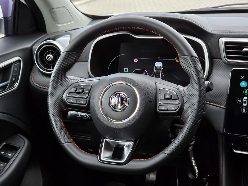 MG ZS (2025) 1,5 78kW Emotion Plus - fotka 16 z 16