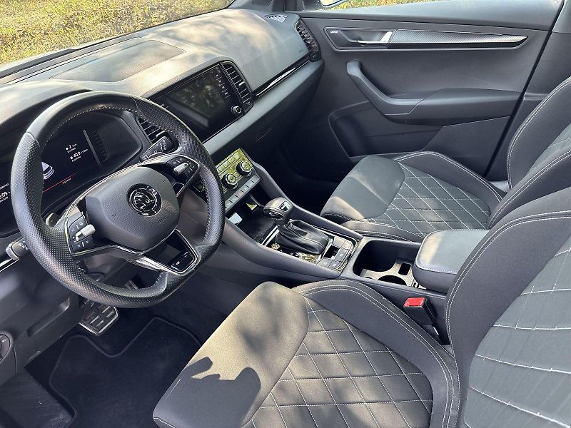 Škoda Karoq (2024) 1.5 TSI DSG Sportline - fotka 7 z 33