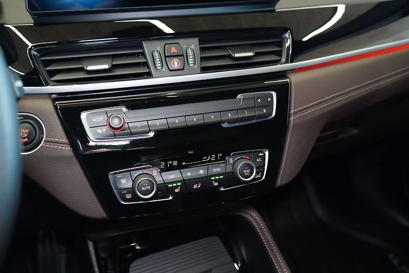 BMW X2 20i xD, M Sport X, Pano, HUD - fotka 36 z 43