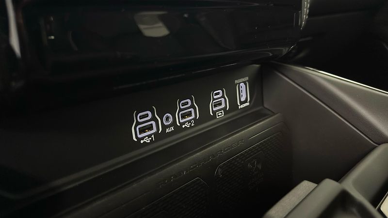 Dodge RAM NIGHT EDITION / 1500 SST H.O.  - fotka 49 z 55