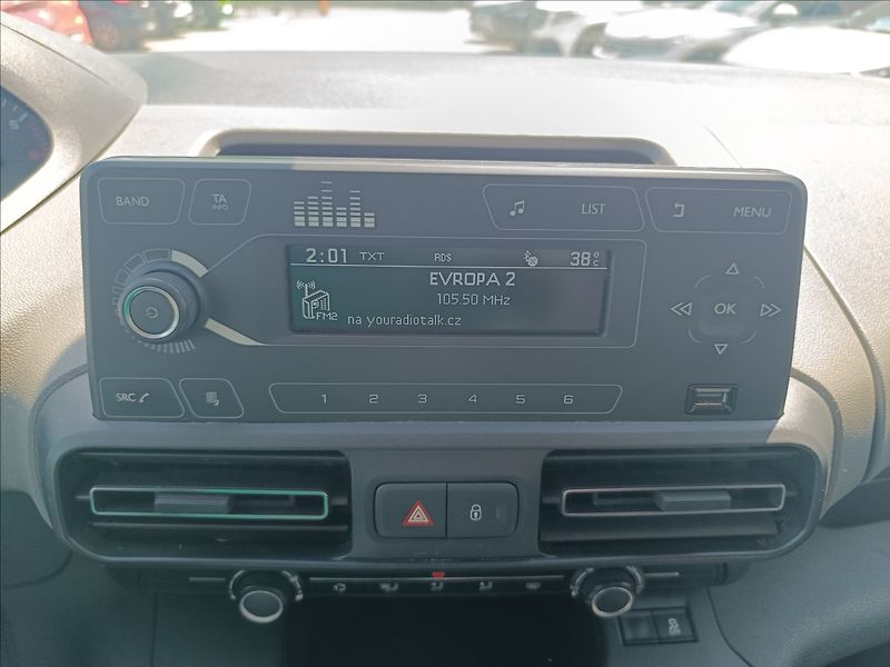 Peugeot Rifter 1,5 BlueHDi Active - fotka 17 z 19