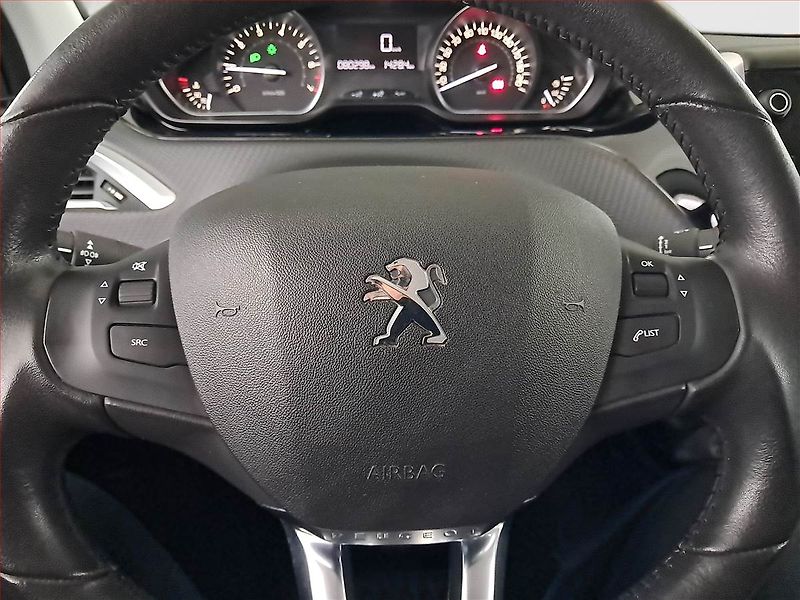 Peugeot 2008 (2019) 1.2 PureTech, Serv.kniha - fotka 16 z 19