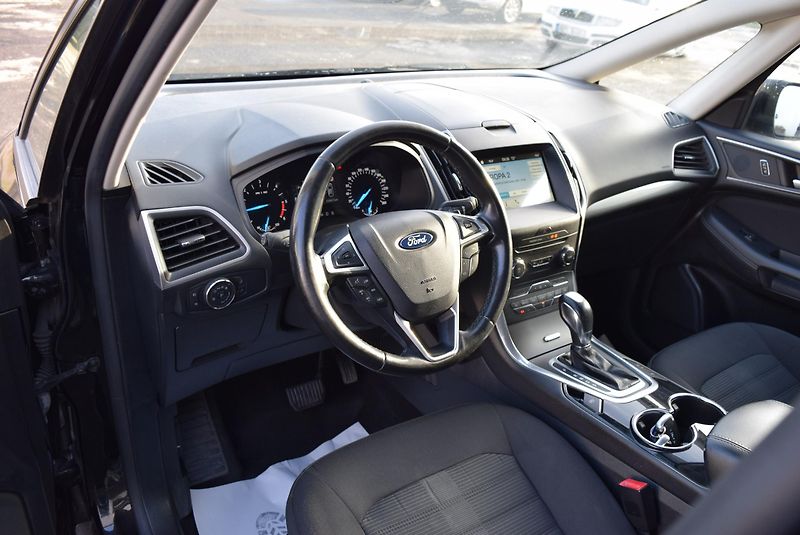 Ford Galaxy (2018) 2.0TDCi 110kw BUSINESS 7MÍST  - fotka 23 z 47