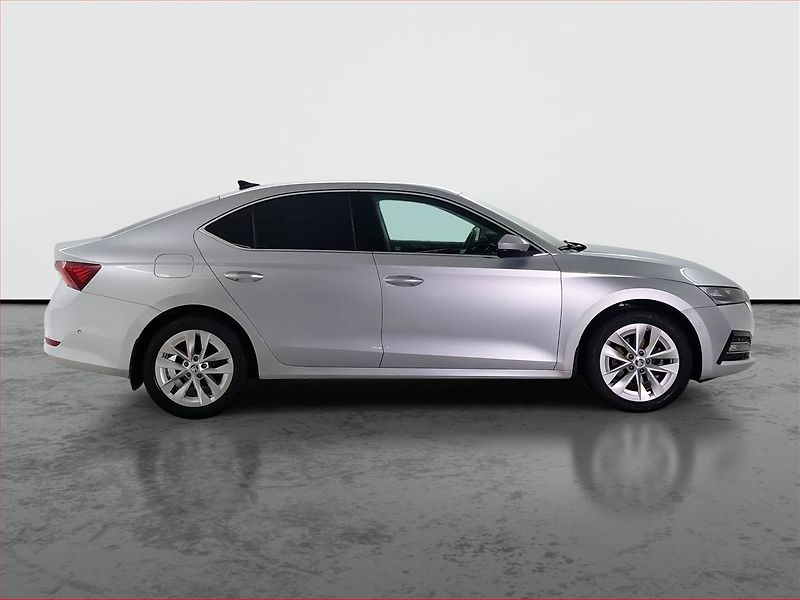 Škoda Octavia (2023) Style 2.0 TDI, Tempomat - fotka 6 z 16