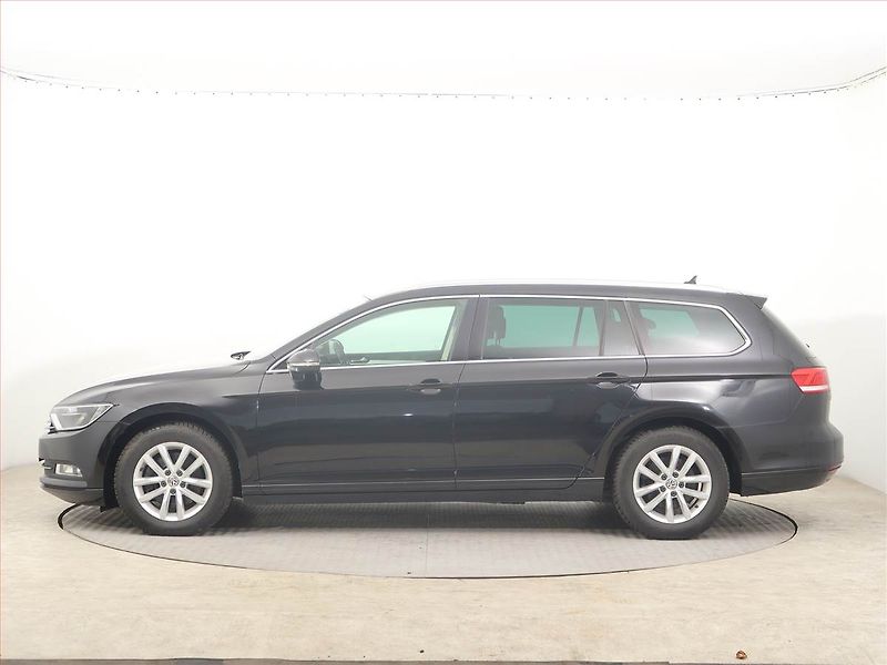Volkswagen Passat (2015) Comfortline 1.6 TDI, Navi - fotka 3 z 14