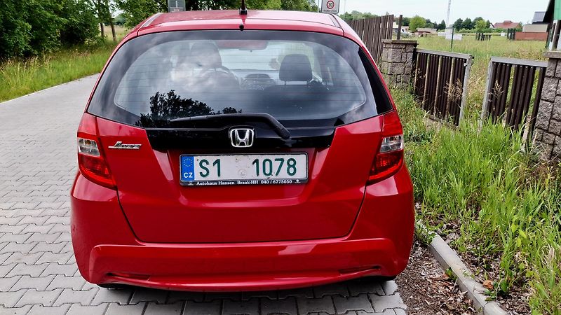 Honda Jazz 1.2 benzin 66 kw Facelit - fotka 11 z 36