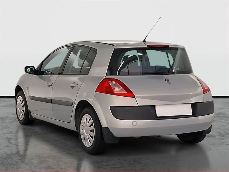 Renault Mégane (2003) 1.6 16V , Klima - fotka 4 z 17