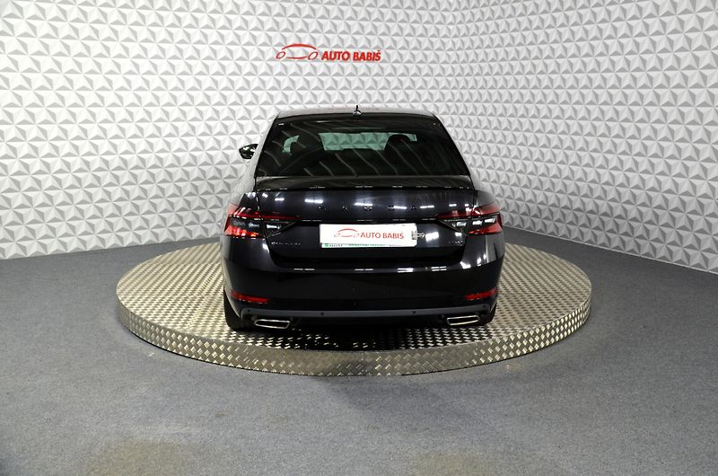 Škoda Superb (2024) 2.0TSI 206kw SportLine 4x4 AT - fotka 7 z 22