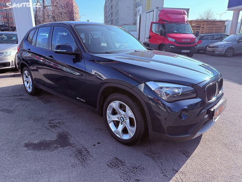 BMW X1 20D SDRIVE 135kW - fotka 4 z 26