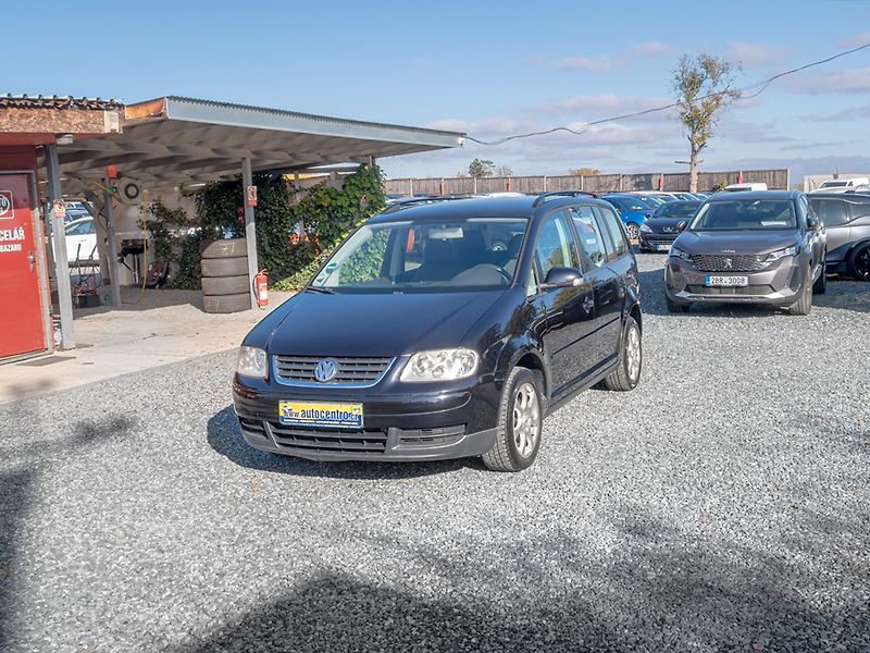 Volkswagen Touran (2006) 1.9TDI 77KW – 7 sedadel - fotka 1 z 44