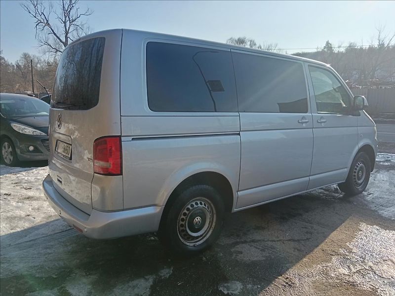 Volkswagen Multivan 2,0 TDi - fotka 14 z 25