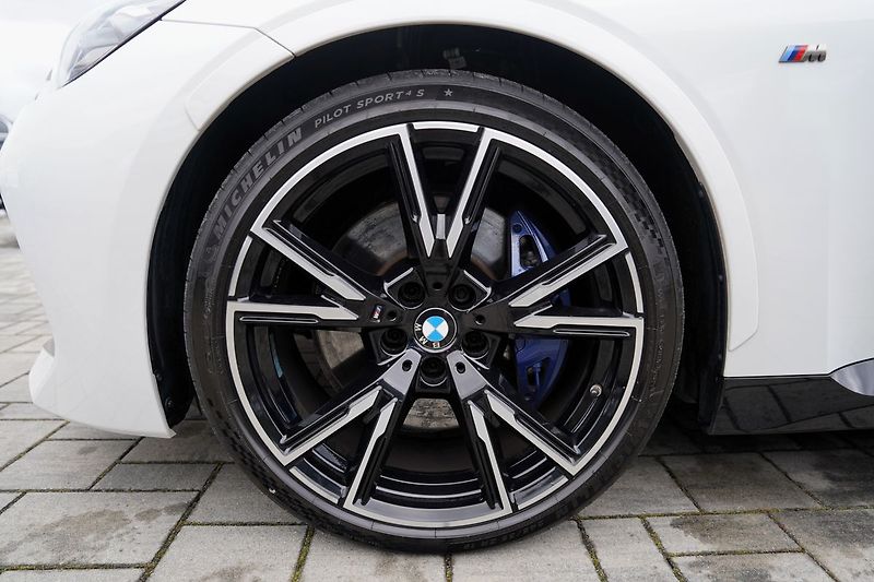 BMW Řada 2 M240i xDrive 3.0i/AT/380 PS - fotka 13 z 46