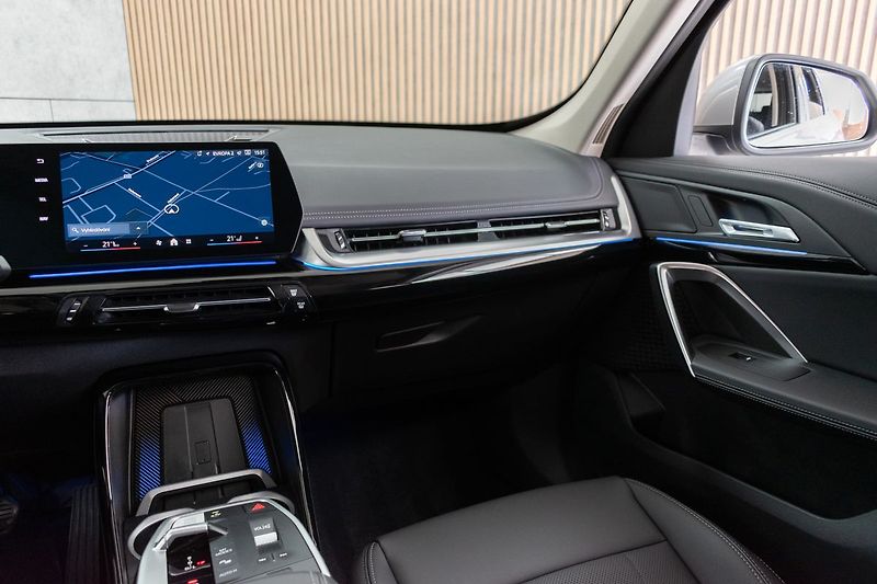 BMW X1 xDrive20d TAŽNÉ*ZÁRUKA*ČR 1.M* - fotka 10 z 43