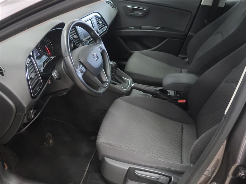 Seat Leon 2,0 TDI 110KW DSG Stylance - fotka 11 z 33