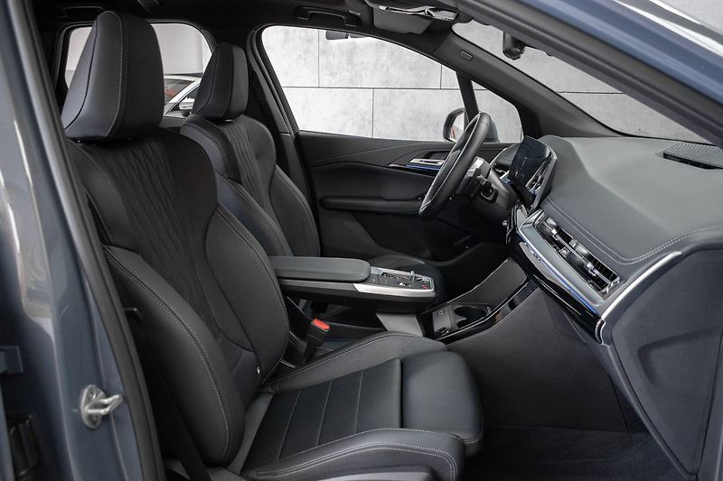 BMW Řada 2 218d ///MSPORT*ZÁRUKA*DPH*ČR 1 - fotka 11 z 49