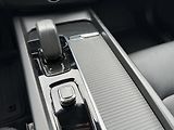 Volvo XC60 B4 (nafta) FWD příd. top. TZ  - náhled 20