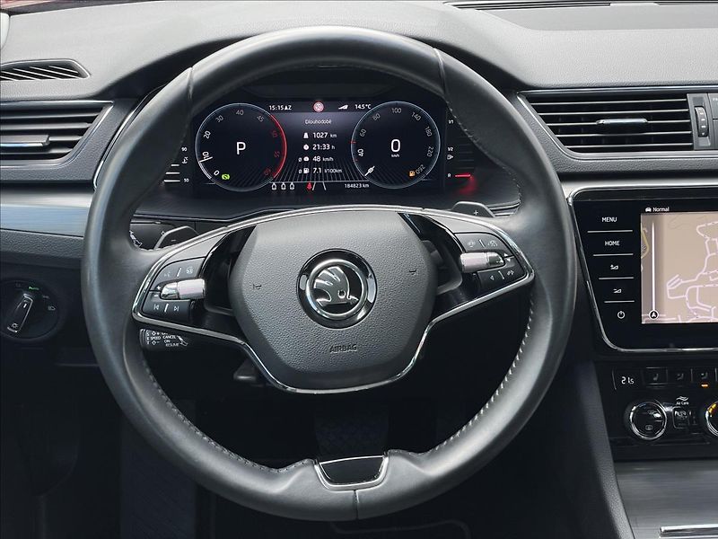 Škoda Superb 2,0 TDI 4x4 DSG Style TZ+DCC - fotka 8 z 23