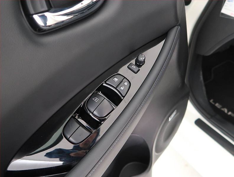 Nissan Leaf (2020) 62 kWh, SoH 87%, Automat - fotka 21 z 28