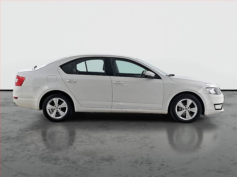 Škoda Octavia (2016) 2.0 TDI 4x4, 4X4, Tempomat - fotka 6 z 19