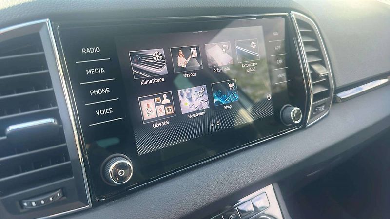 Škoda Karoq Top Selection 1,5TSI 110kW DSG - fotka 14 z 31