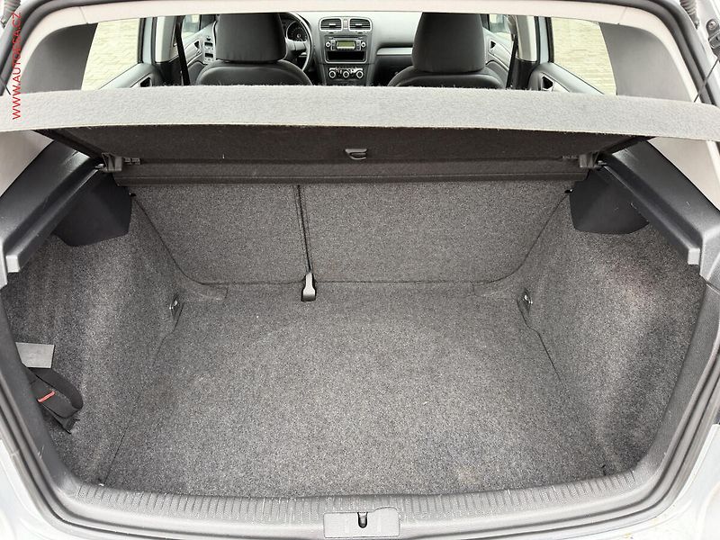 Volkswagen Golf (2009) 1.6TDI, STK11/27 - fotka 7 z 14