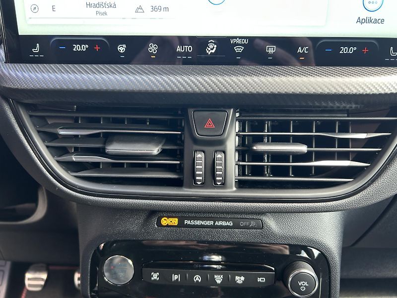 Ford Kuga 1,5 EcoBoost 110kW ST-LINE X - fotka 32 z 36