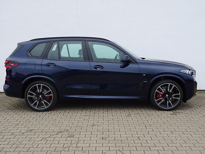 BMW X5 xDrive30d - fotka 5 z 7