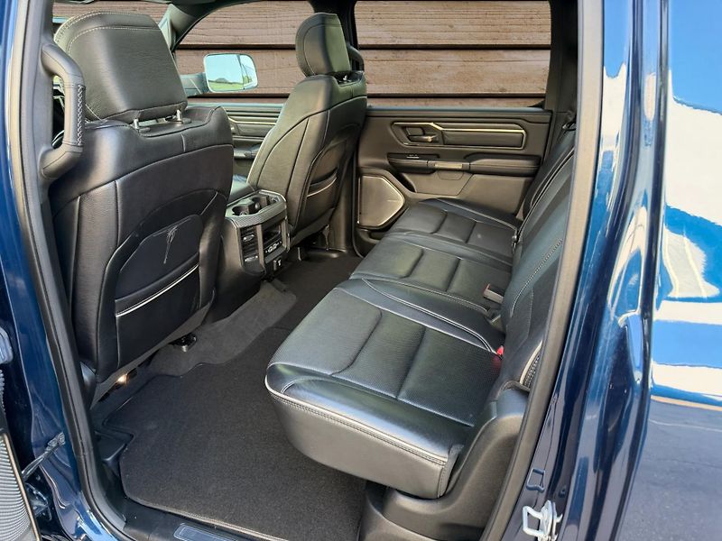 Dodge RAM (2019) +LIMITED+VERTEX+MOTO METAL+ - fotka 12 z 24