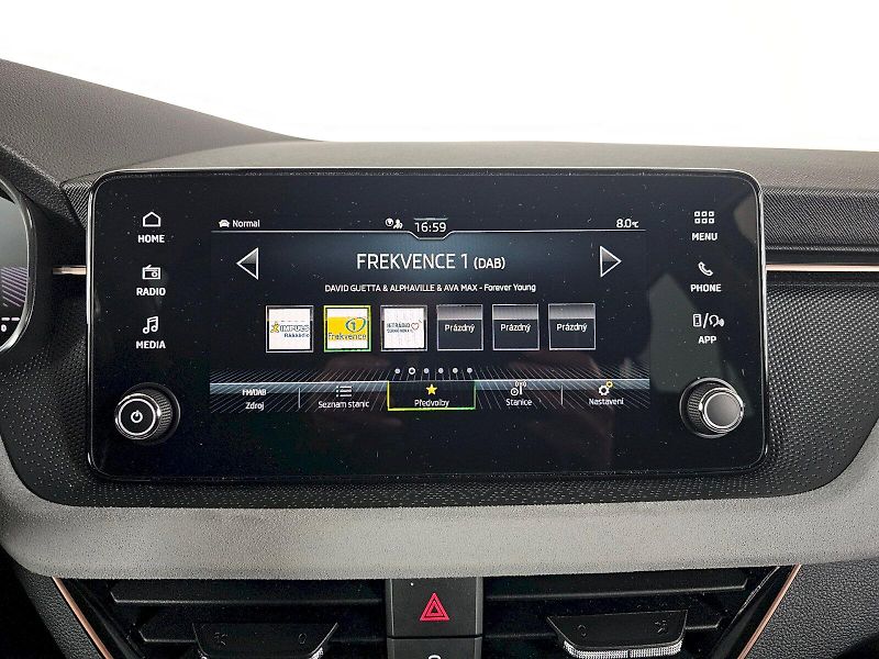 Škoda Kamiq (2025) 1.0TSI 85KW DSG TOP SELECTION - fotka 20 z 32