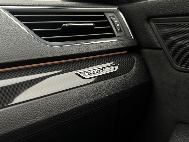 Škoda Superb 2,0 SPORTLINE 4X4 DSG 350HPAPR - fotka 35 z 55